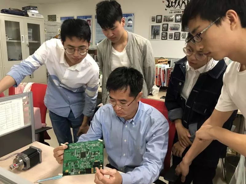 sc_131717_012565.jpg 4.jpg