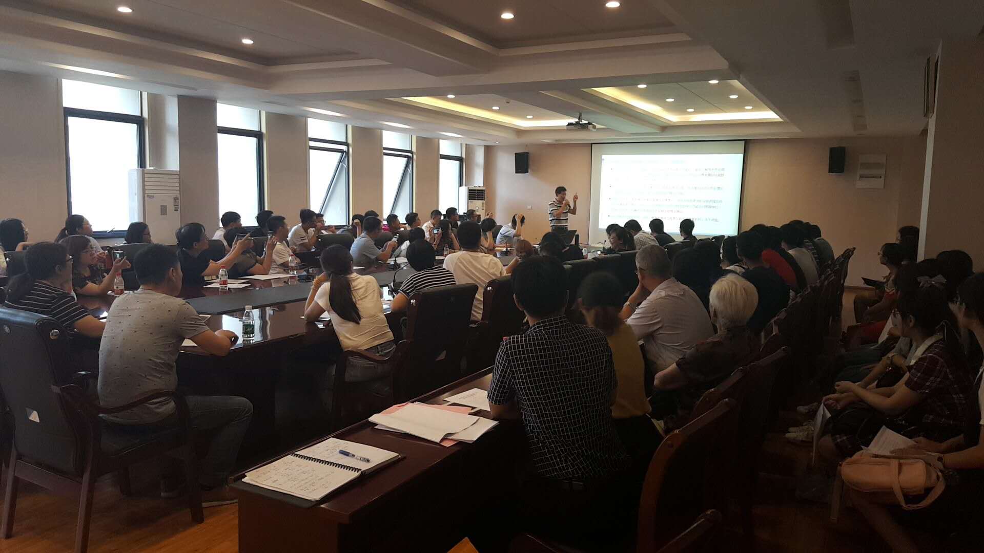 sc_180900_064550.jpg 799929937989166590.jpg